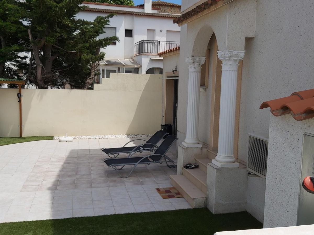 Casa Amb Piscina Privada Villa Empuriabrava Exterior photo